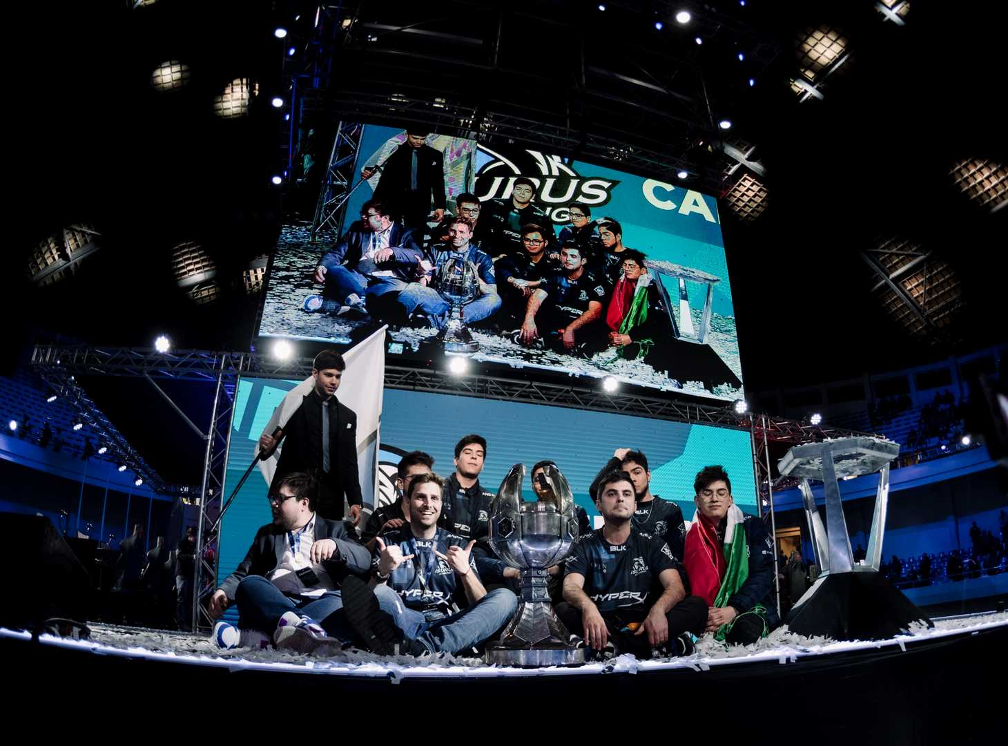 Isurus Gaming al mundial de League of Legends en Europa - TecnoGaming
