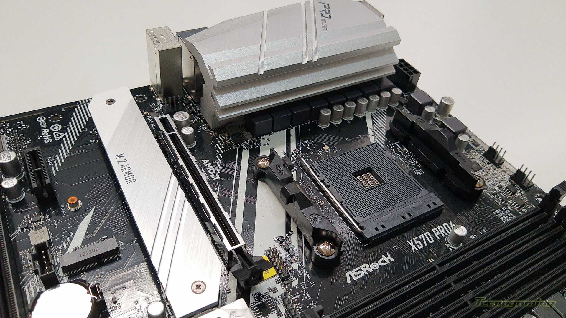 Asrock x570 pro4 обзор