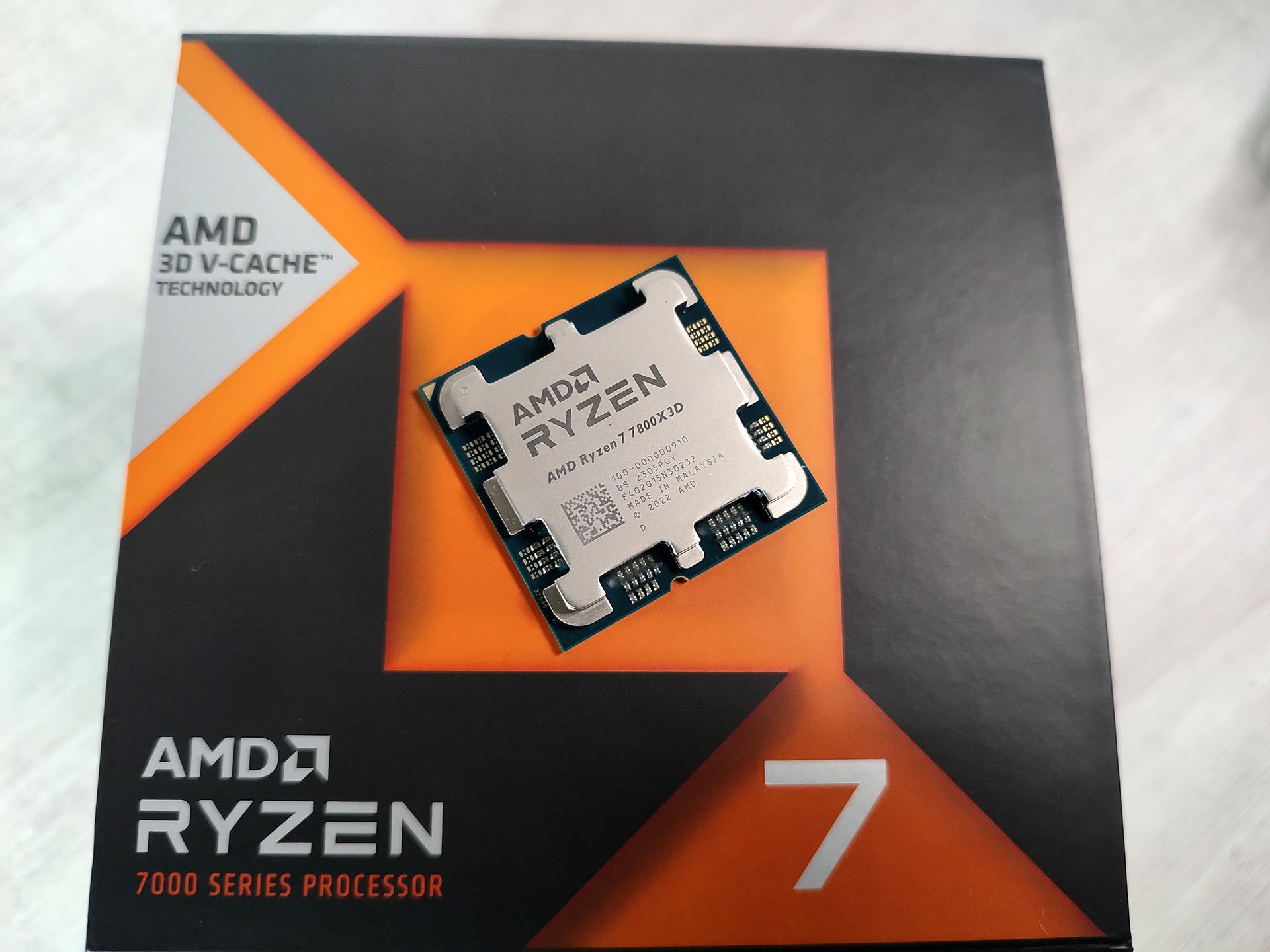 AMD Ryzen 7 7800X3D Portada
